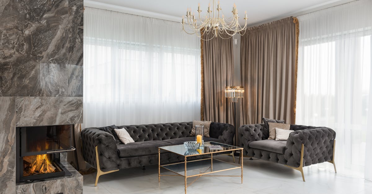 The Role of Industry Certifications in Choosing a Glass Supplier