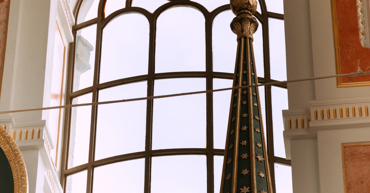 Why Online Glass Suppliers May Not Meet Local Needs